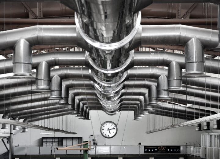 Industry hall, ventilation 